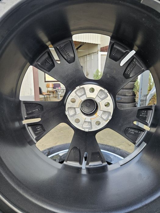 Vând jante R20 Noi Audi Q4 e-tron gri grafit lucios