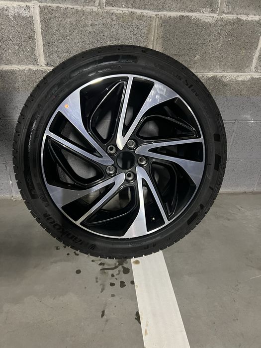 Диск R19 на Hyundai