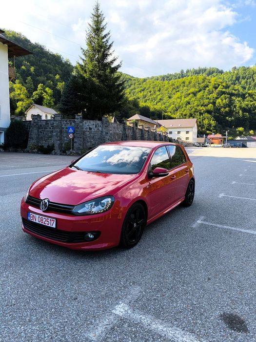 Volkswagen Golf Volkswagen Golf 6 2.0 TDI 140CP | An 2012 | R-Line | Xenon | Navigație