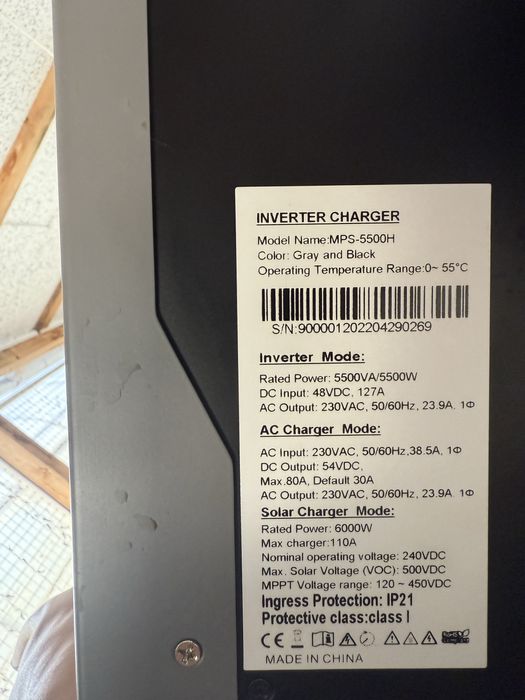 Kit panouri fotovoltaice + Invertor 5.5 KW + baterii