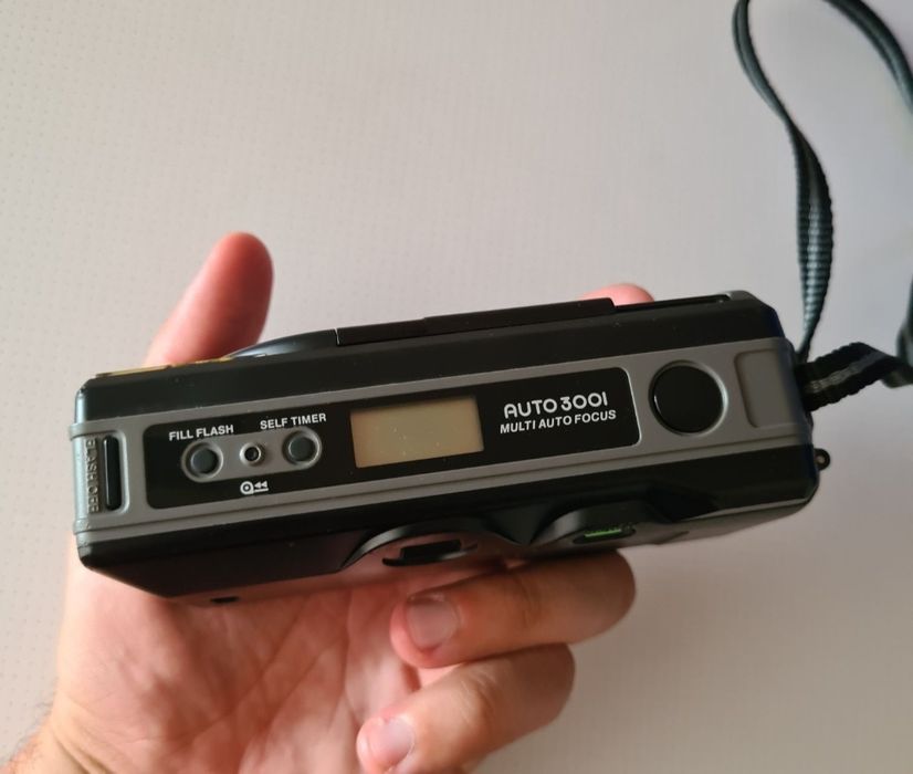 Chinon Auto 3001 Multi Auto Focus Camera Aparat Foto Film Point Shoot