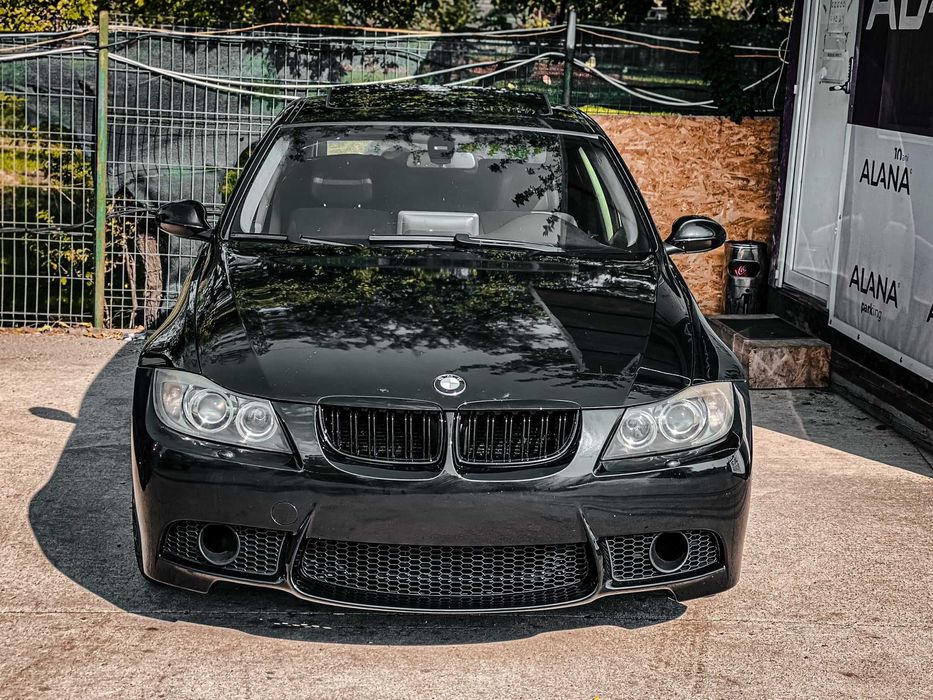 Bara fata BMW E90/E91 M-LOOK 2005-2008 negru NOUA