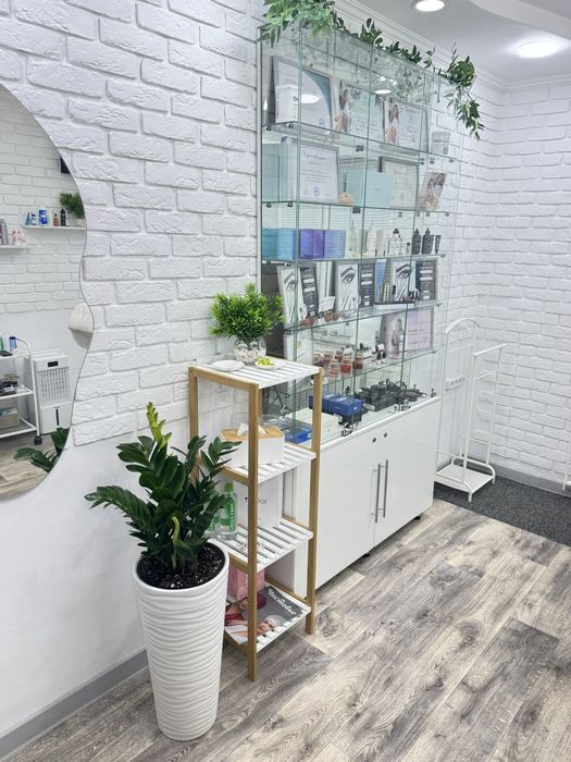 Сдам кабинет в субаренду 1/1 район Нормы Юго-Восток