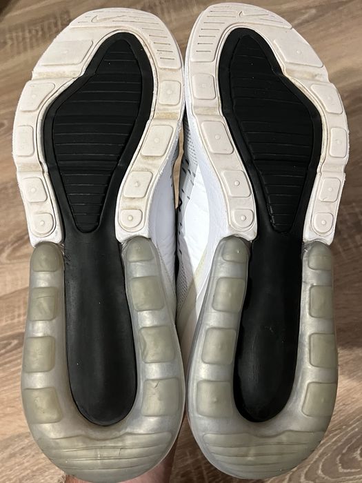 Nike Air Max 270…. Marime 45