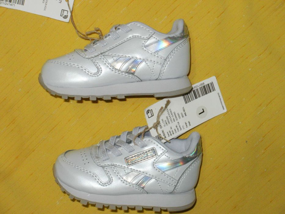 REEBOK, CONVERSE, оригинални нови бебешки 19, 18