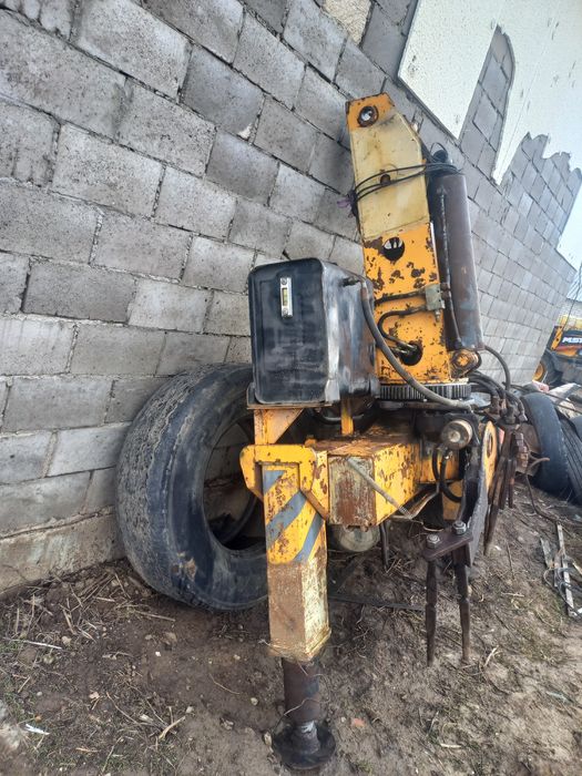 Продам Установку КМУ 4 тонны лапы от КМУ 6-8 тонны