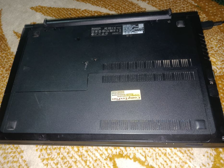 Lenovo  notebuk sotiladi