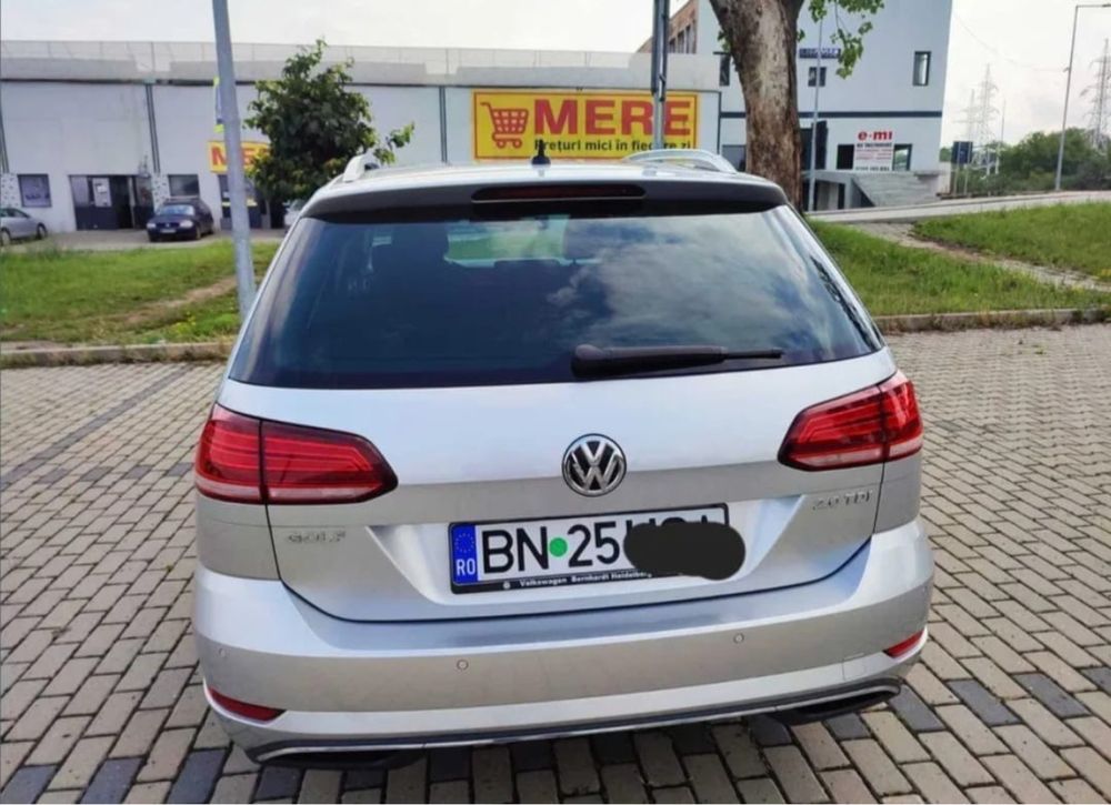 Volkswagen Golf 7 VII Variant 2.0 TDI Sound AHK Standh LED