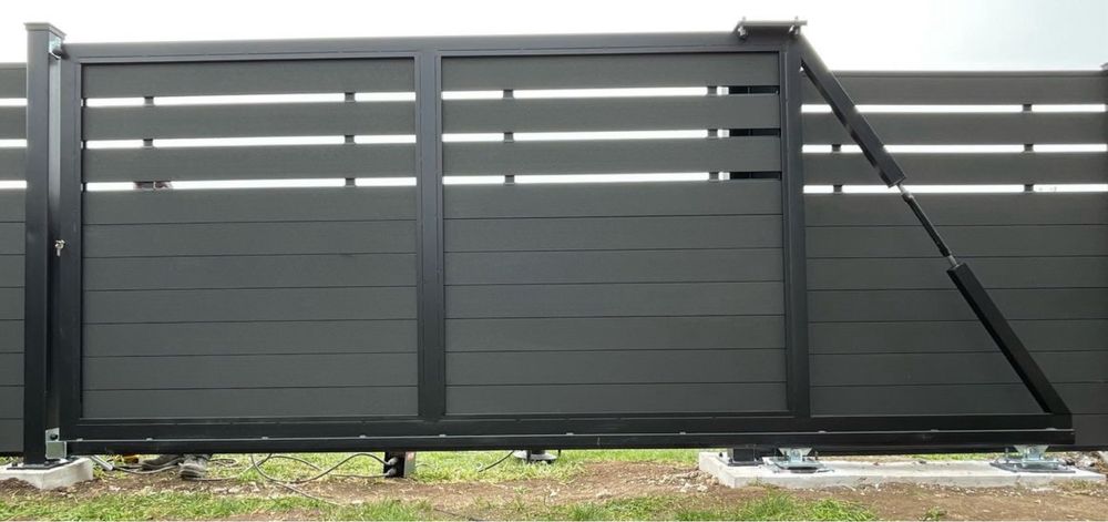 Конзолен Портал с пълнеж от WPC дъски