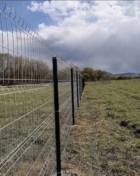 Vand și ecxecut garduri din plasa bordurata