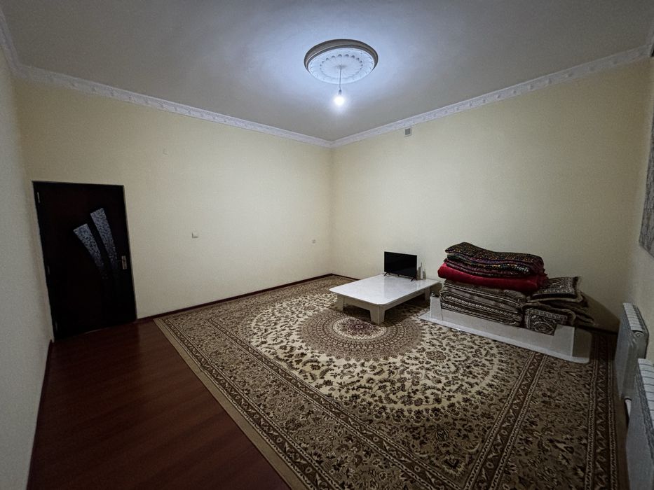 Урганч тумани Трансгаз ёнида котедж сотилади