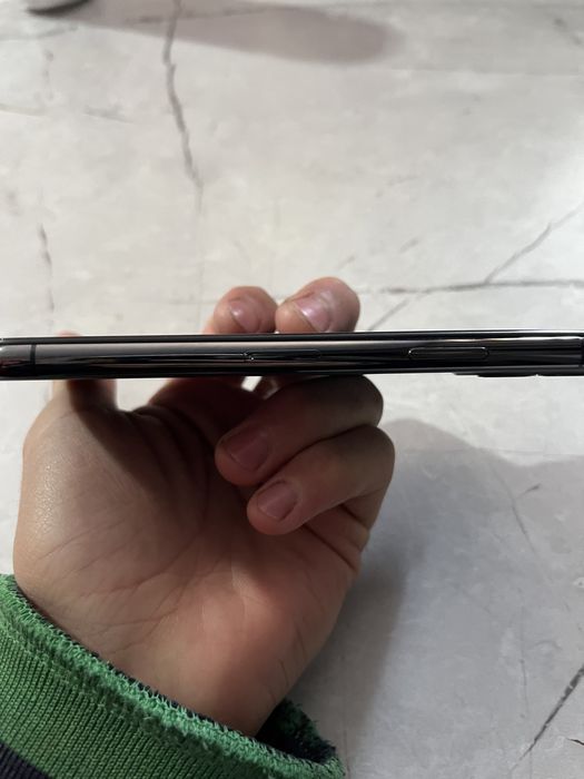 айфон продается строчно