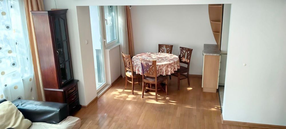 Продава се Тристаен апартамент в Варна, Спортна зала - 85 кв.м за 3059 €/кв.м - Снимка #2