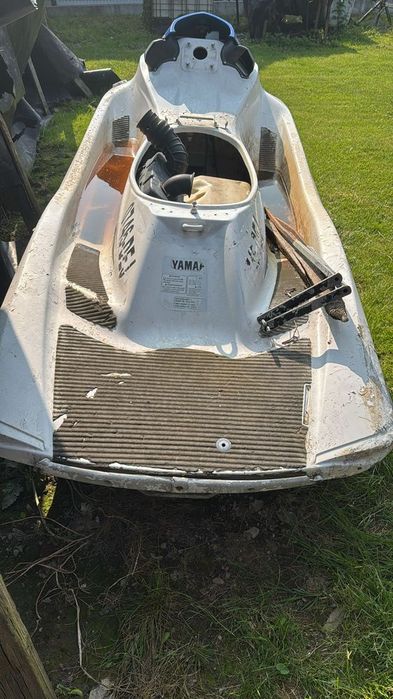Coca carcasa Skijet Yamaha Wave runner 1100, barca