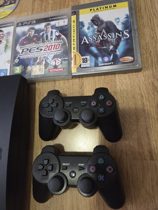 Consola Playstation Ps 3 - 320 GB/jocuri/manete