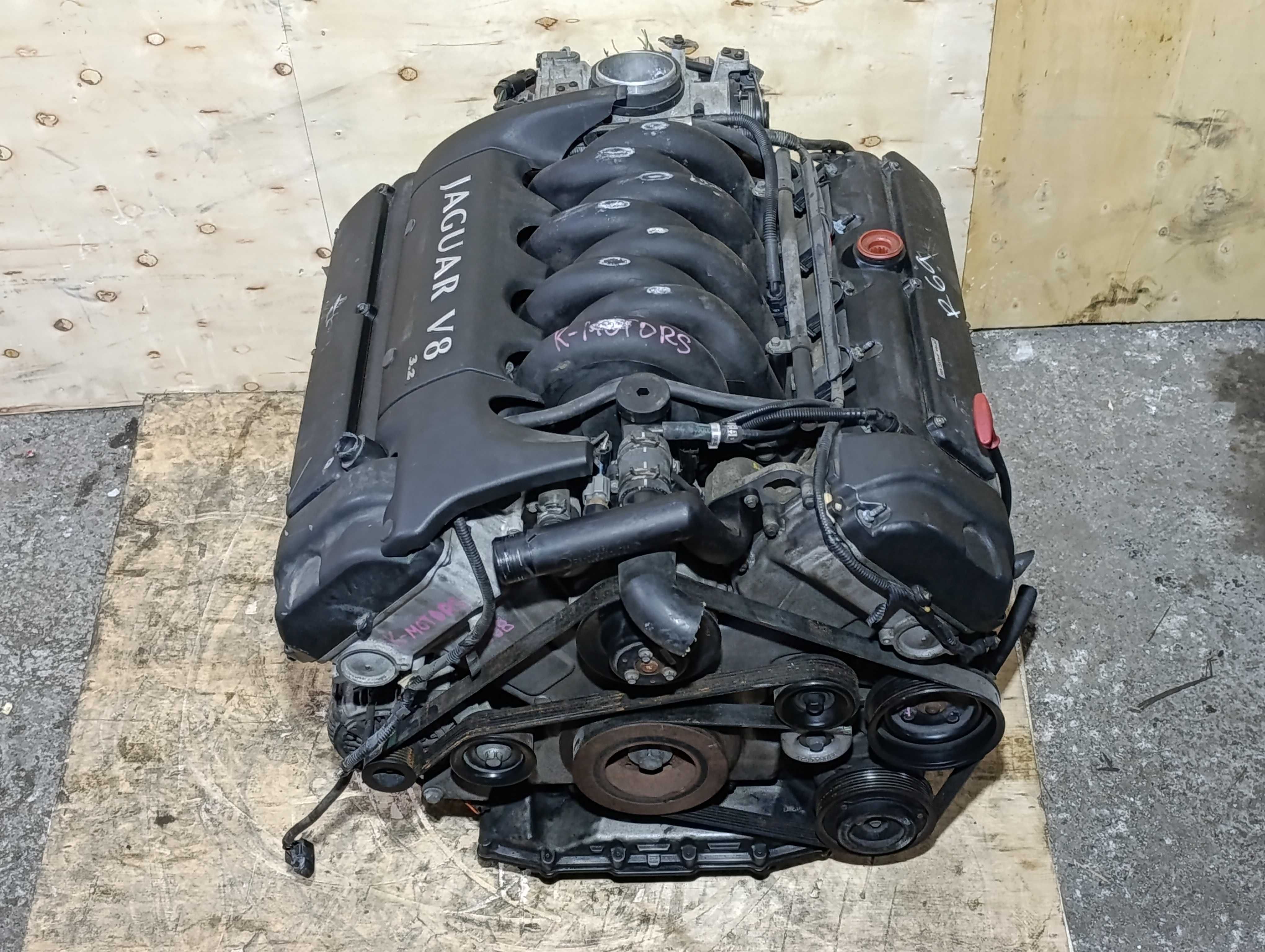 Двигатель AJV8 3.2 Jaguar XJ X308 V8 AJ27 97-03г