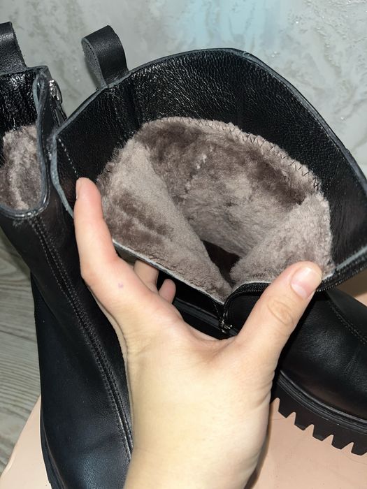 Зимние теплые ботинки