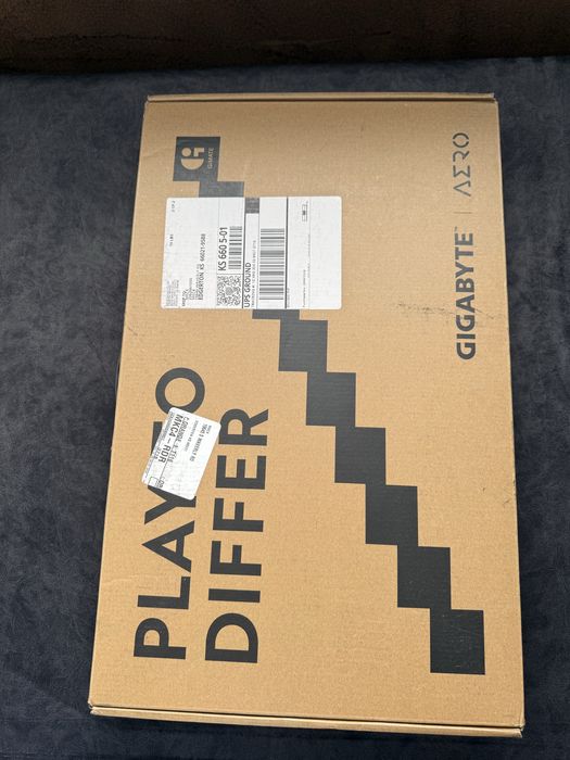 Чисто нов GIGABYTE AERO X16 Copilot+PC-RTX 4060, Studio,Ryzen 7,165Hz