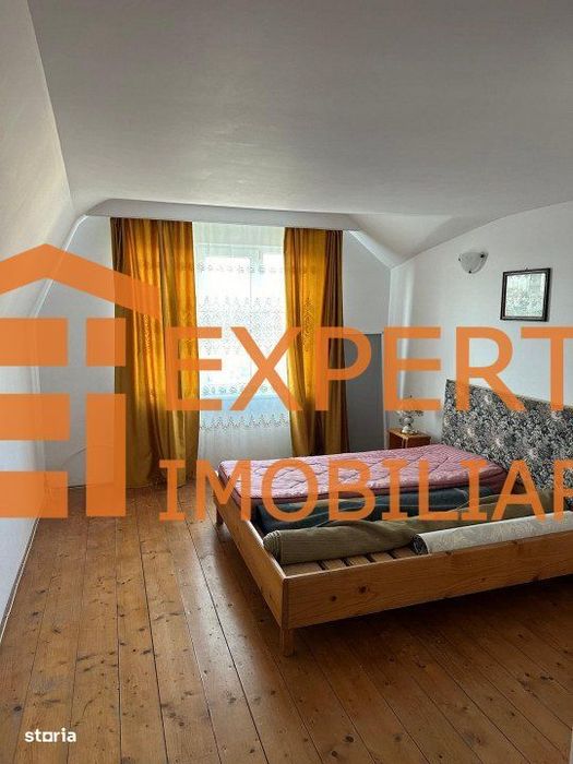 Casa compusa din 7 camere situata in zona EFORIE NORD - CENTRU