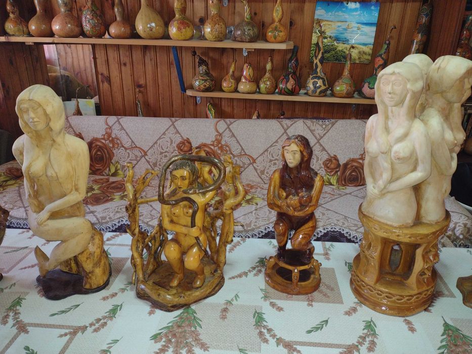 Ръчно изработена колекция от дърво и кристали