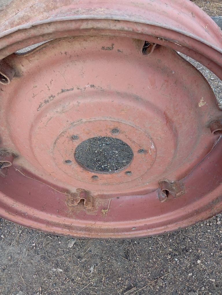 Продам задний диск на т-16, т-25