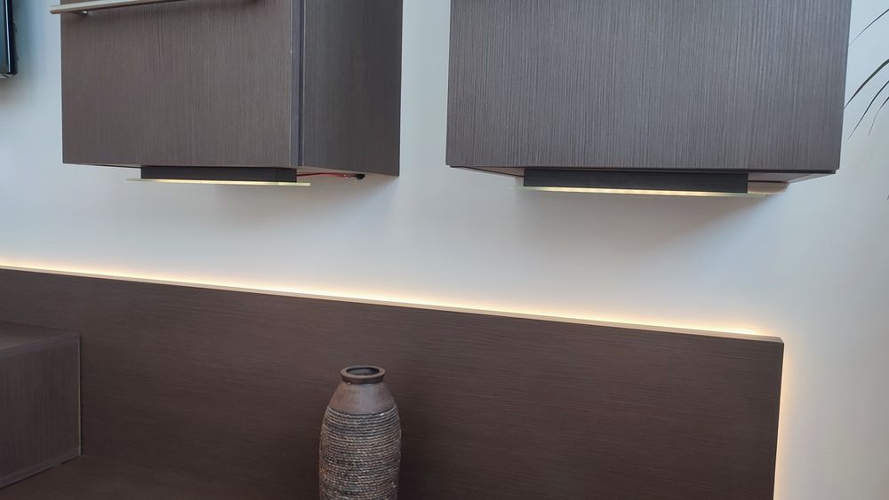 Vând mobila living și hol pantofar