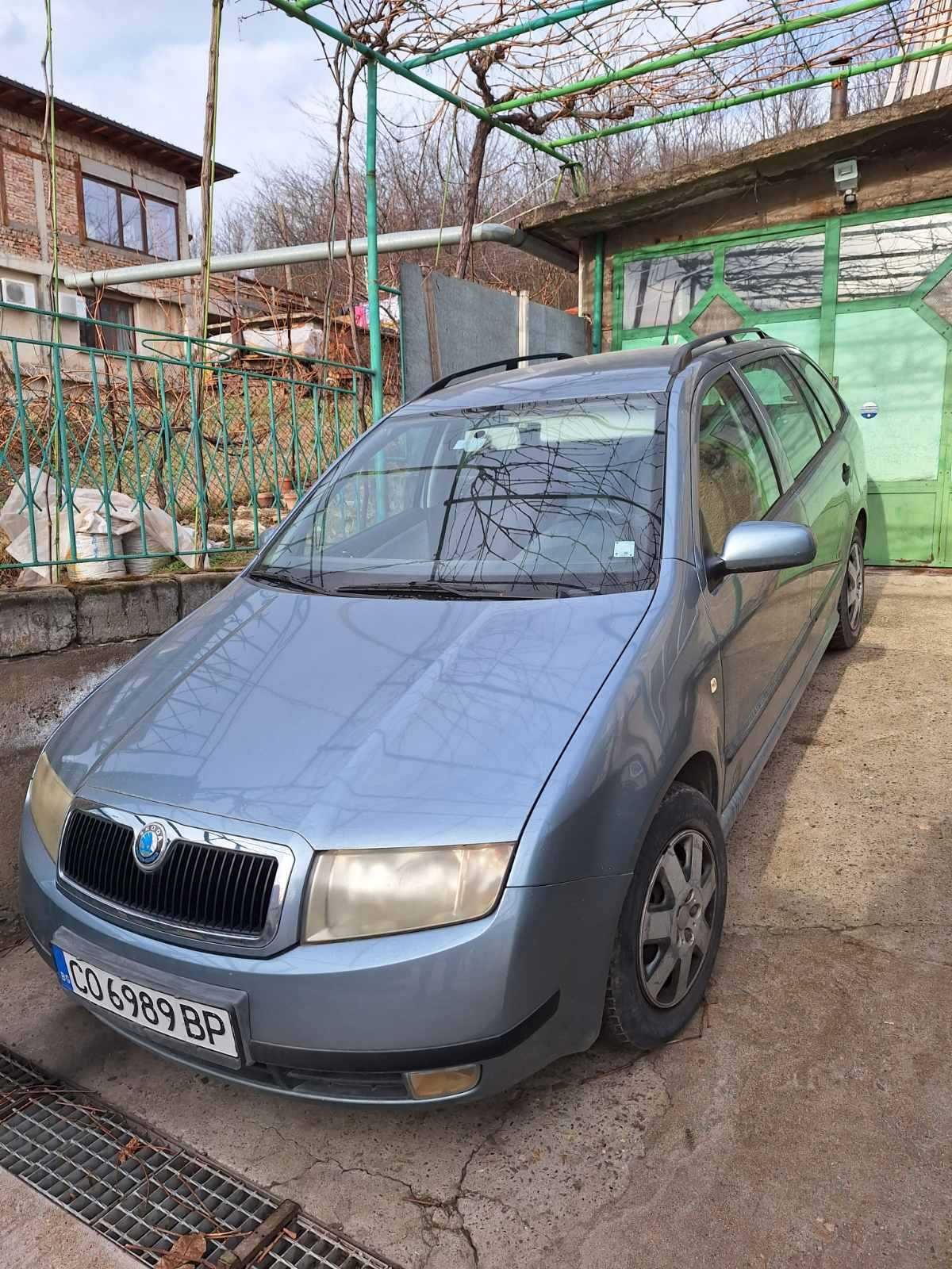 Продавам Шкода Fabia Комби