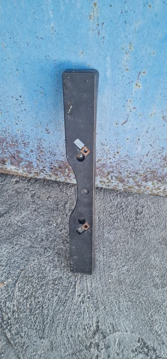 Подномерник Тойота Камри 40