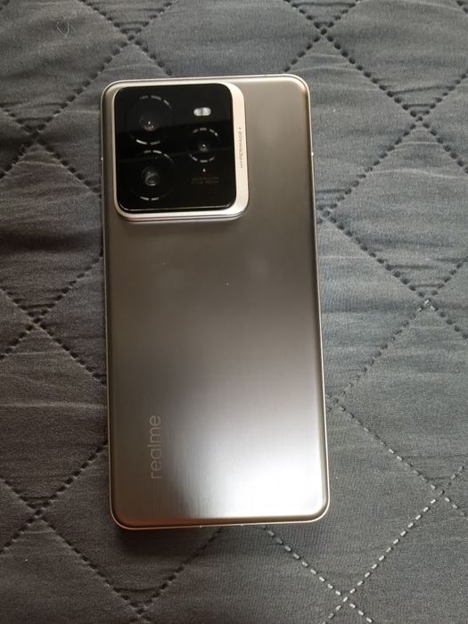Realme GT7 pro 512gb cu 12+12 GB ram
