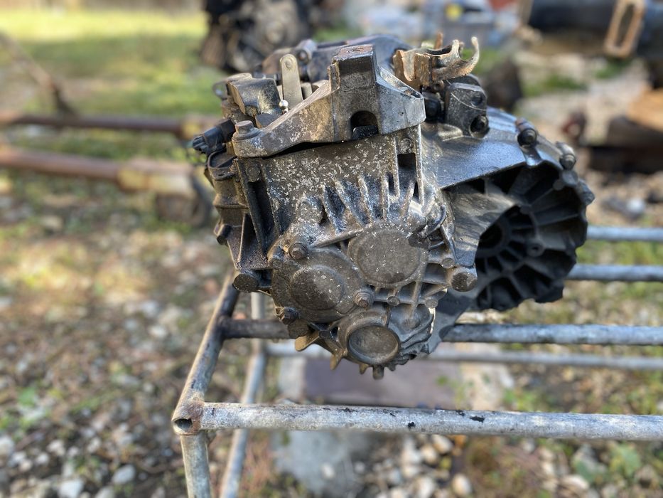 Cutie viteze ford c max  2.0 tdci