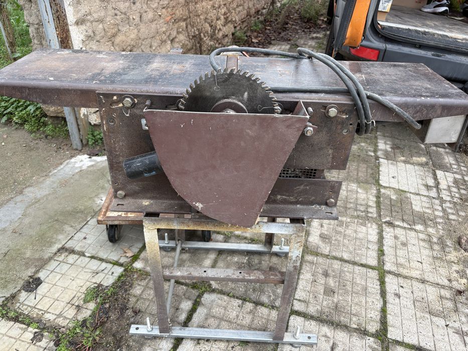 Настолен циркуляр