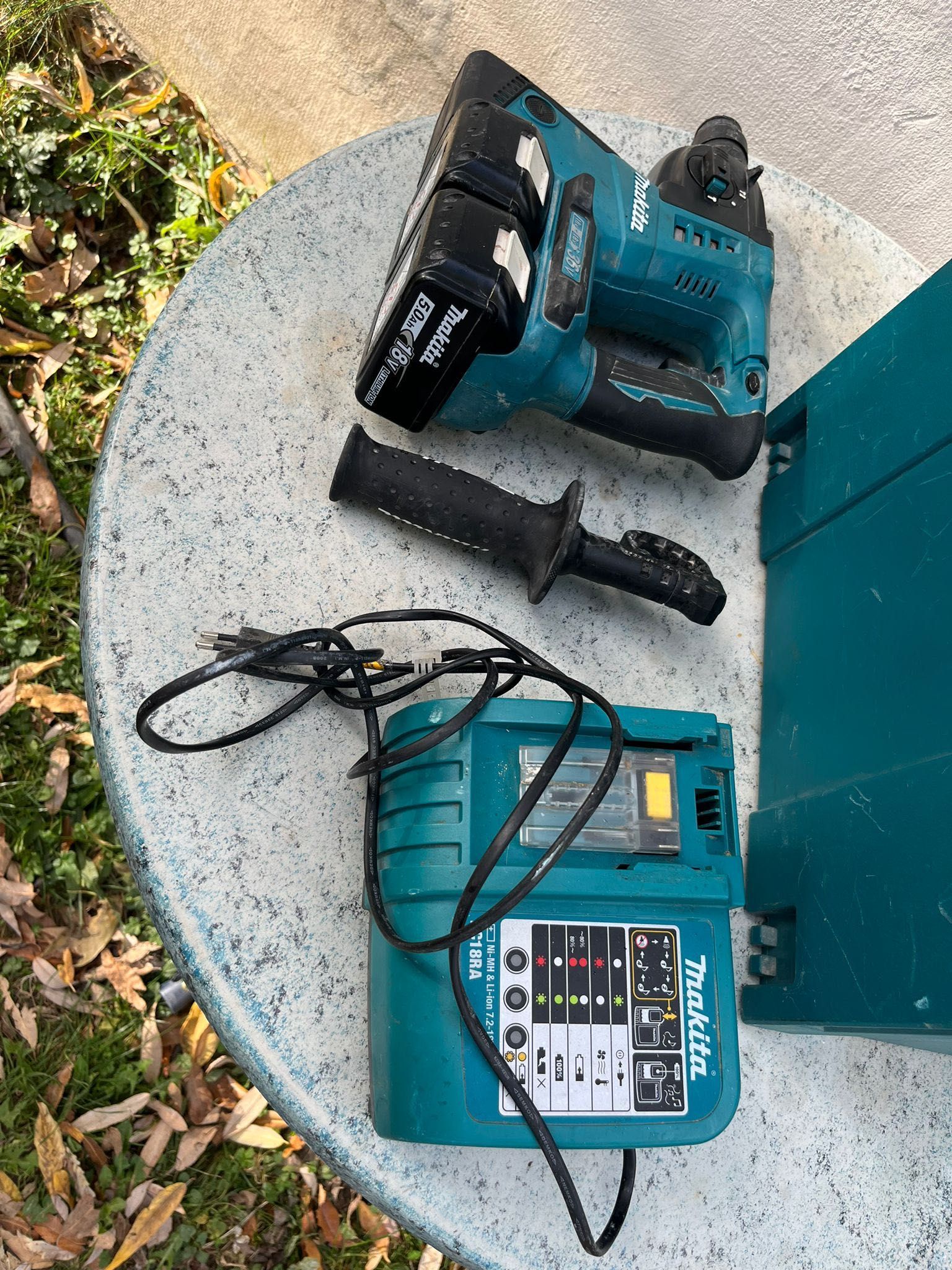 Makita DHR 263 ударен перфоратор