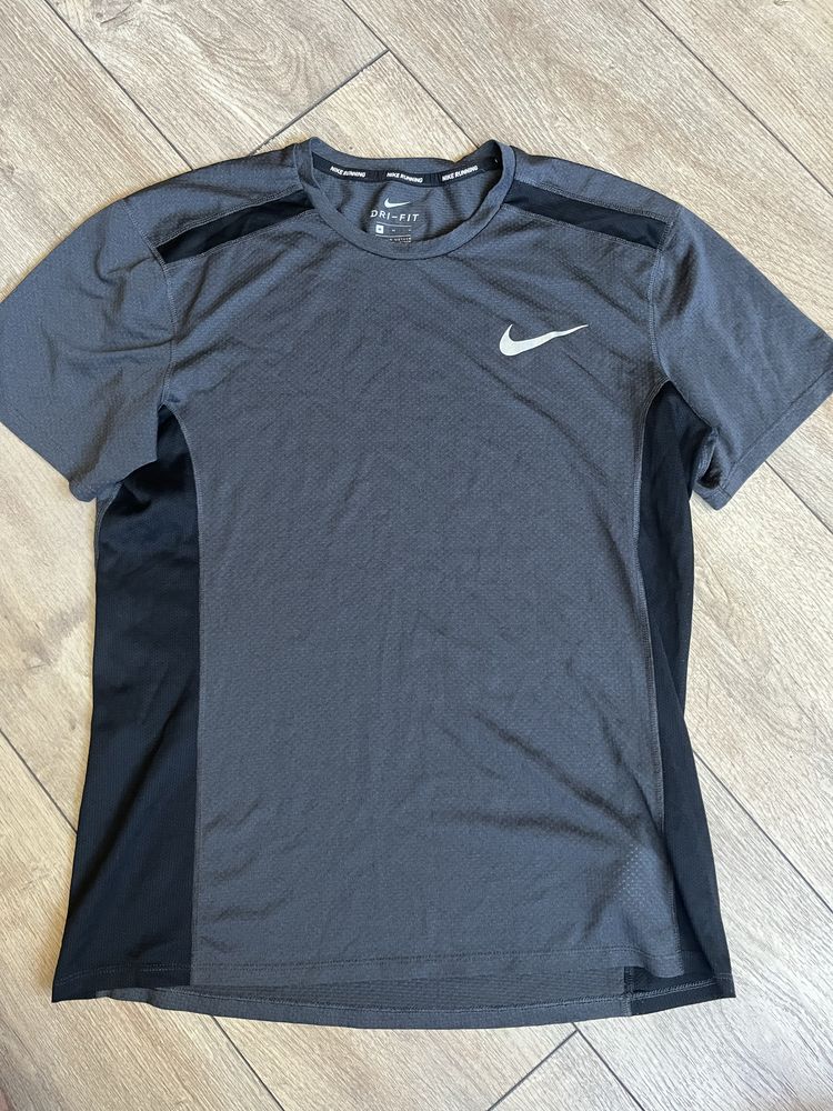 NIKE Dri-Fit Running - размер М / Оригинал