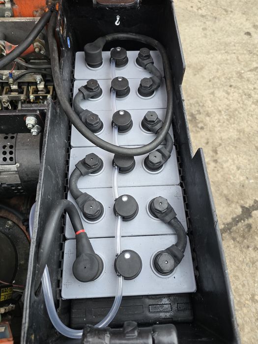 Regenerare / desulfatare acumulatori de tractiune