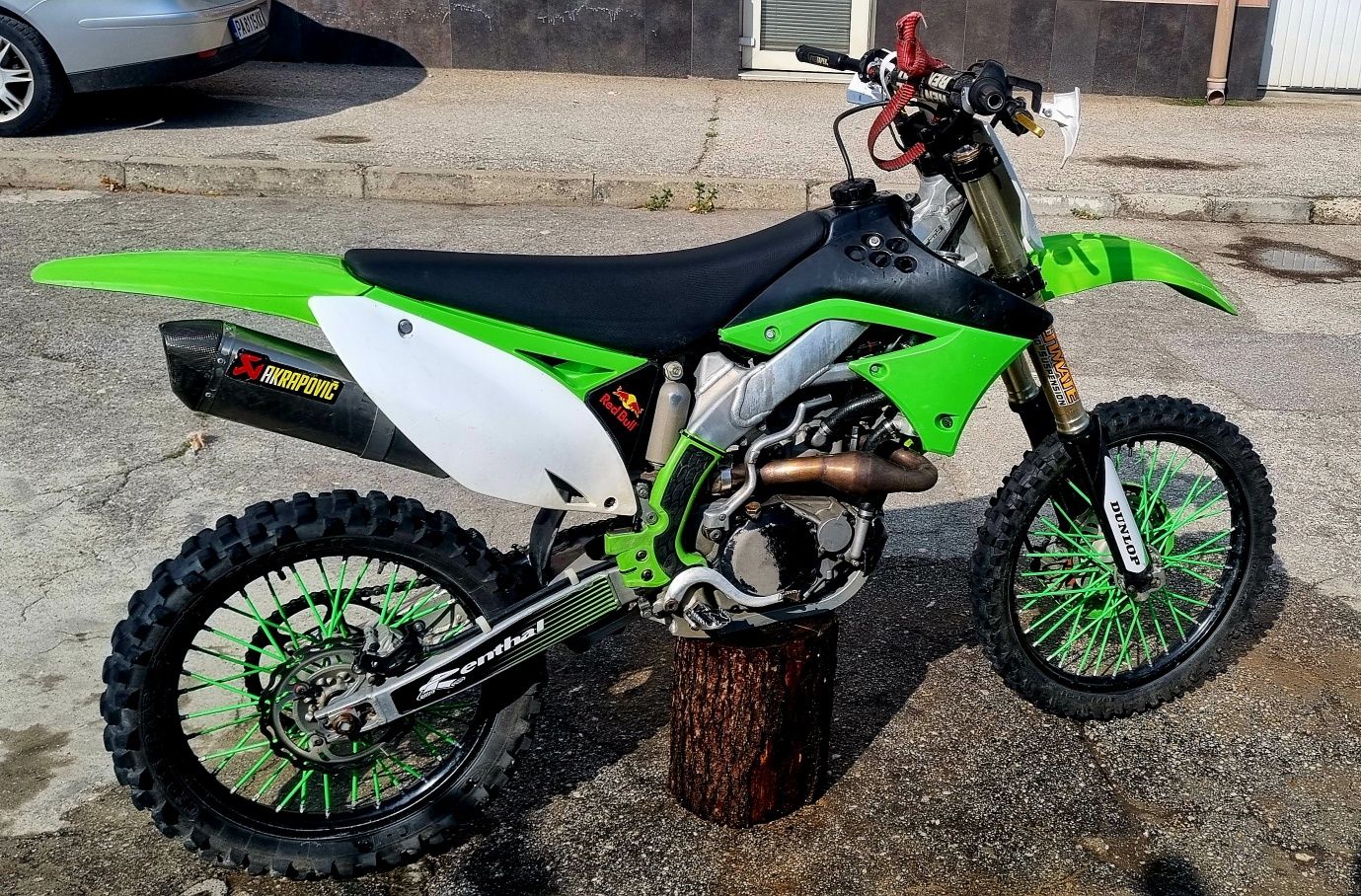 Kawasaki kx450f.