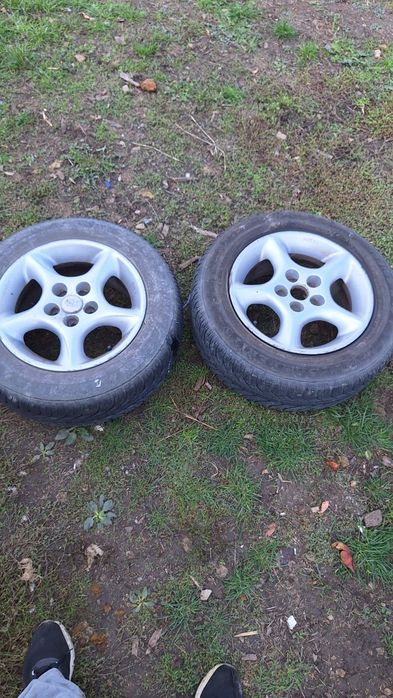 Продавам два чифта джанти от ауди а3