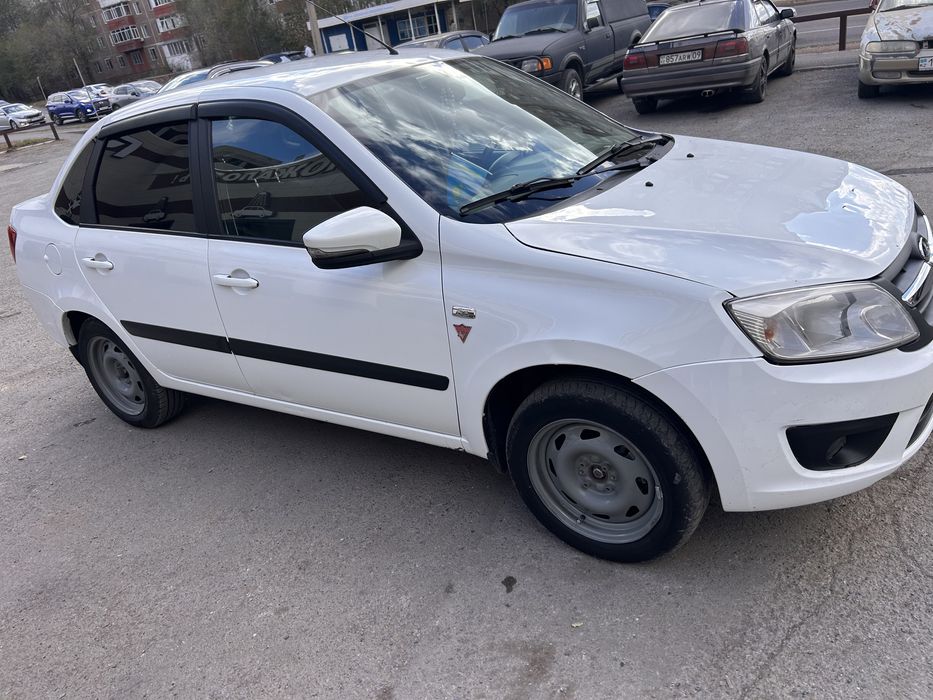 Лада Гранта 2017 года полный люкс комплектация