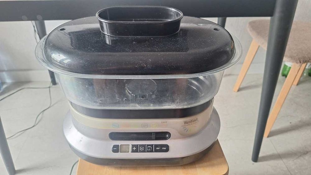 Продам пароварку Tefal VC300830 (Serie s14)