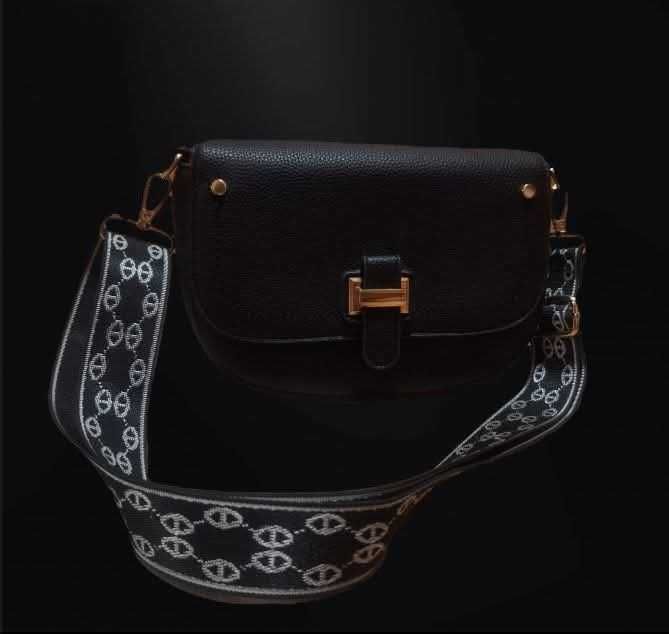 Дамска чанта през рамо