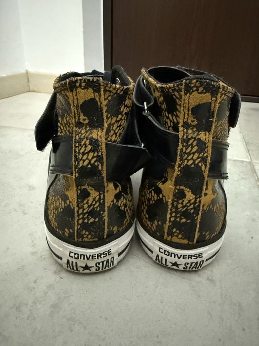 Adidasi Converse