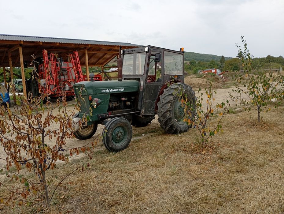 David Brown 990 cu plug și disc