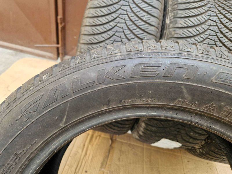 4 Kleber R18 235/55
всесезонни гуми 
DOT0322