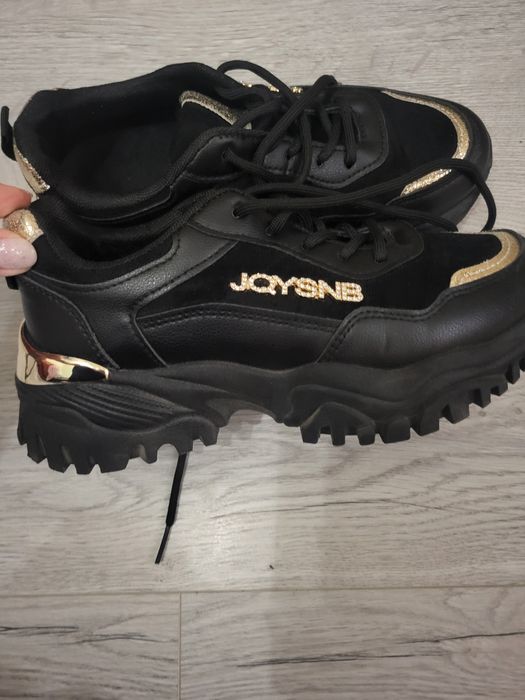 Маратонки размер 37