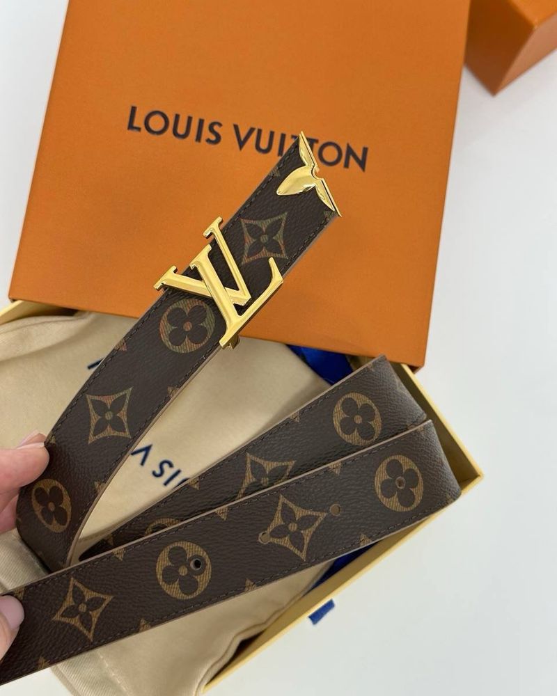 LV дамски колани New Season