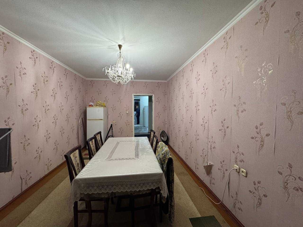 Юнусабад, Шахристанская 4/9/9 100 м², состояние среднее, Ипотека=
