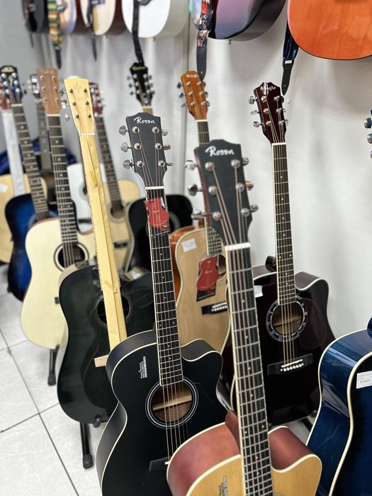 Новые гитары, чехлы ,ремни .