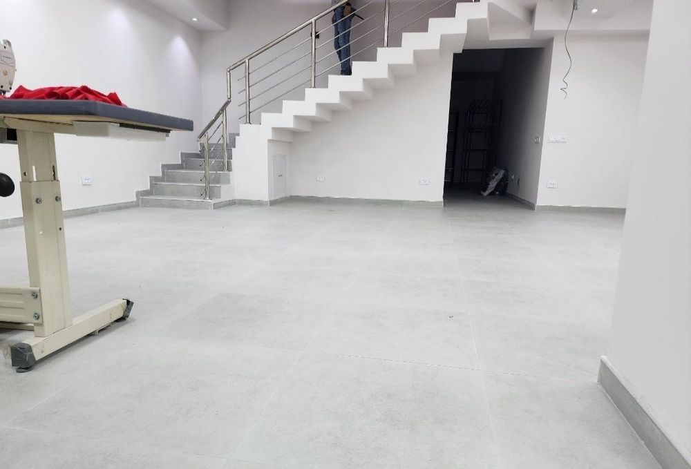 Аренда коммерческой недвижимости на Сергели район метро ближе 130 кв