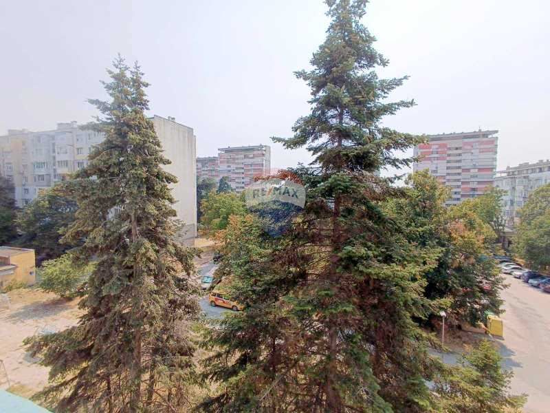 Тристаен апартамент, ж.к. Чайка, гр. Варна, ТЕ