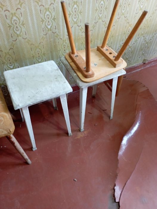 Стулья и табуретки