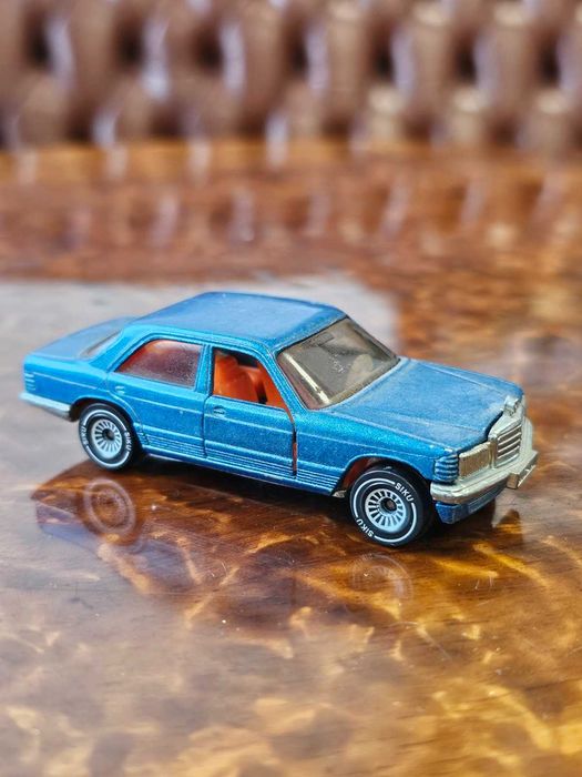 Метална колекционерска количка Mercedes Benz 500 SE